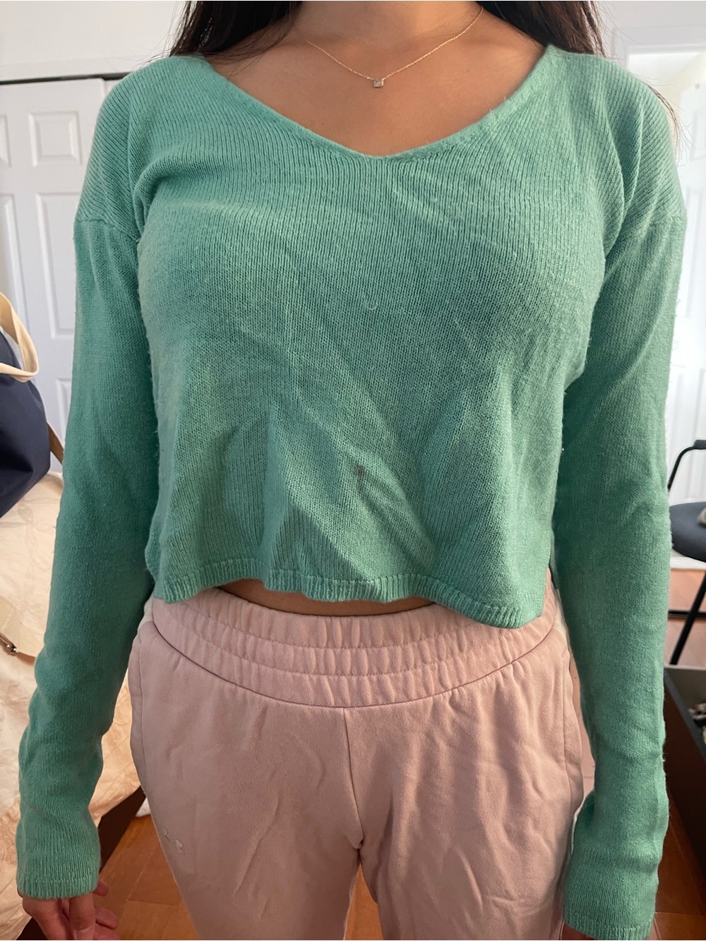 Express Mint Green V-Neck Cropped Sweater